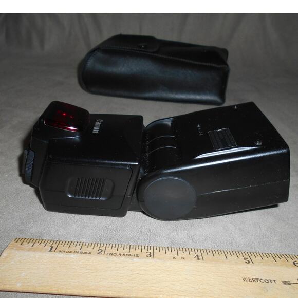 Canon 380EX Speedlite Shoe Mount Flash w/Case Untested - Picture 6 of 11